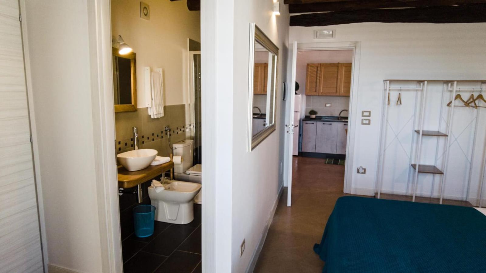 111 Apartments & Rooms Пати Екстериор снимка